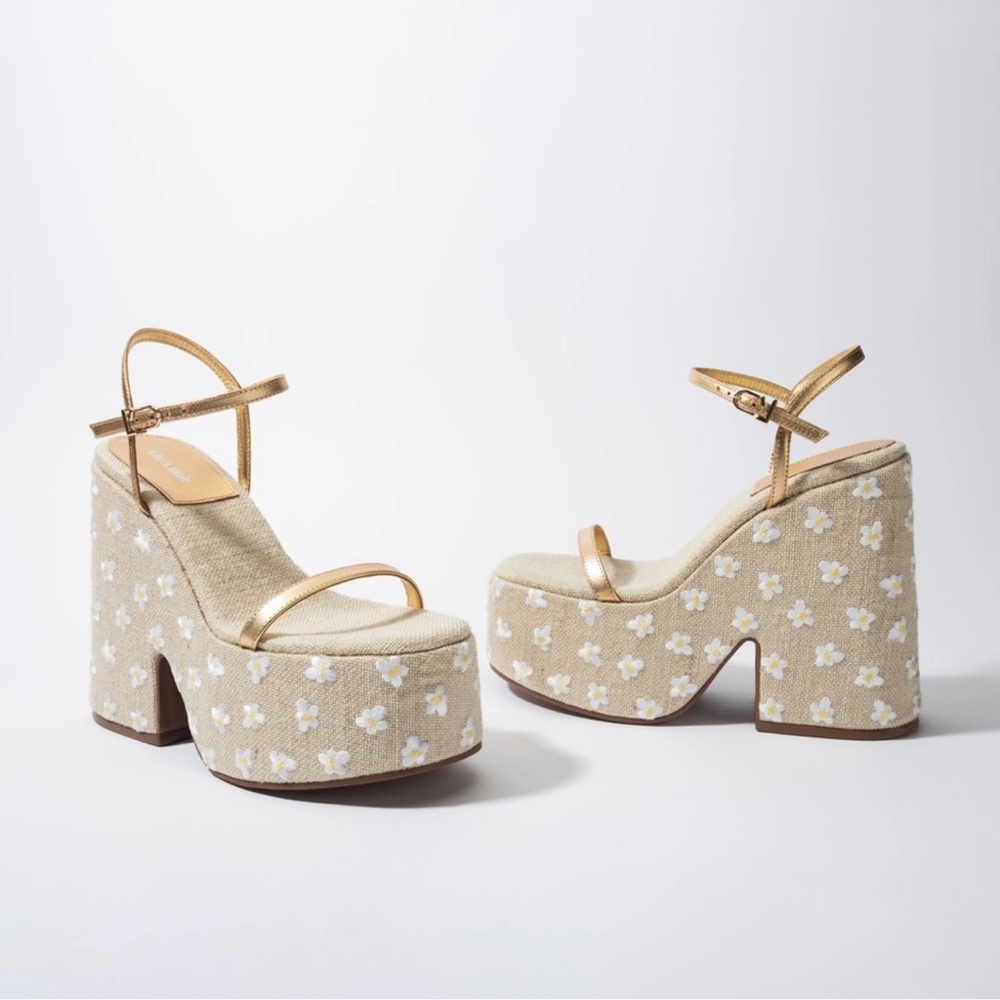 Larroude Wanda Platform Sandals in Gold Leather & Daisy Tan Raffia Rare - Picture 2 of 16